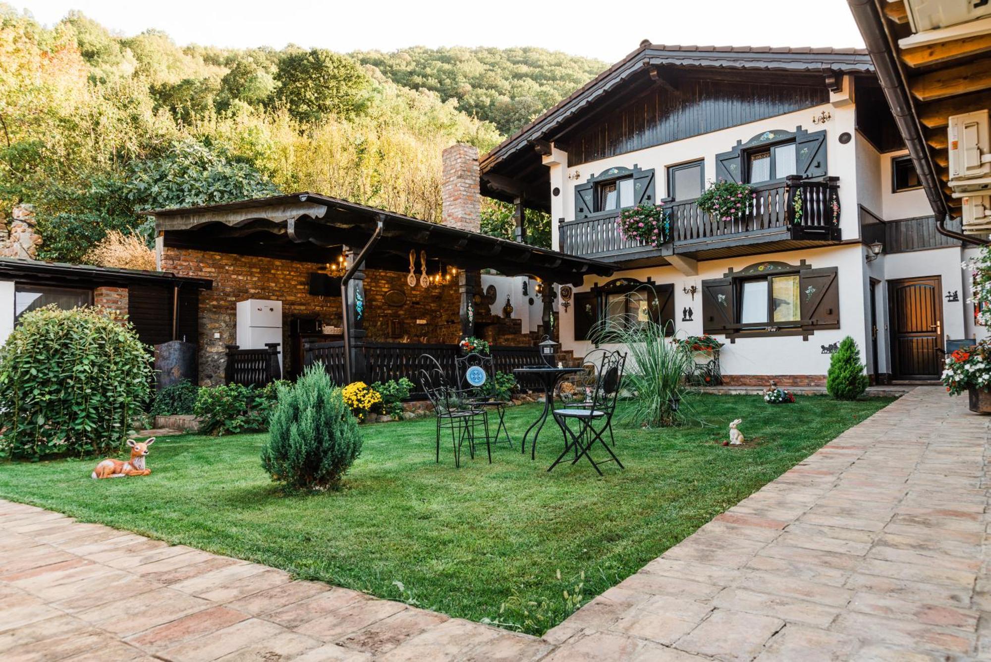 Casa Soseco Hotell Orşova Exteriör bild